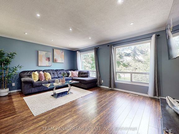 4th image of 18 Carleton Pl #18