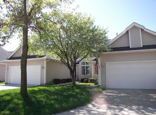 6042 Terrace Dr, Johnston, IA 50131