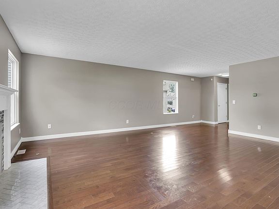 4th image of 1211 Walker Springs Dr