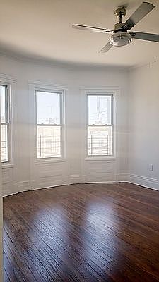 4th image of 1727 Van Buren St #3