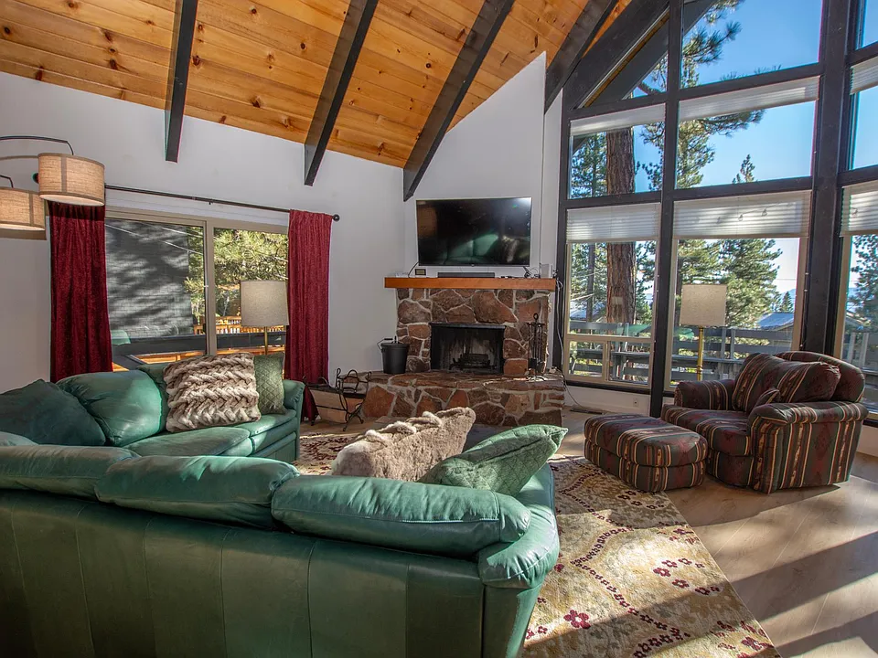 114 Marlette Dr