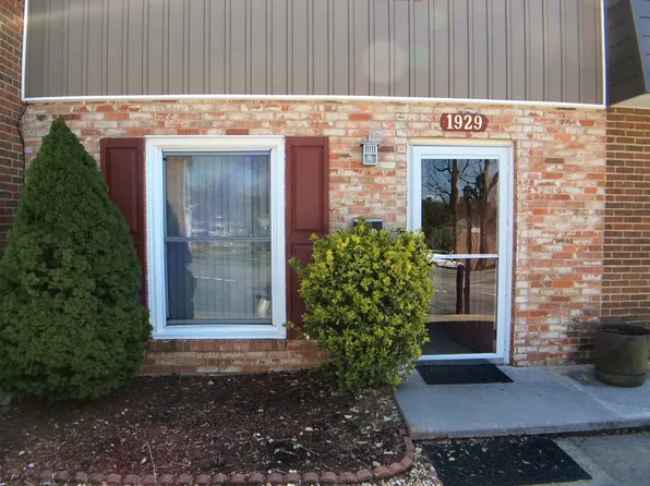 1929 Sussex Rd, Blacksburg, VA 24060