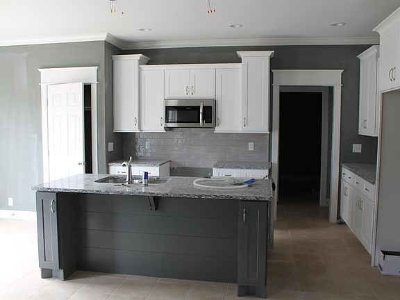 4th image of 2719 United Dr Lot 24