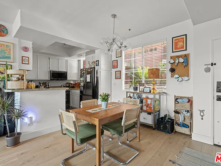 1522 S Saltair Ave #106 — Photo 7