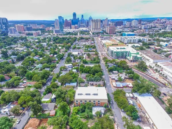 1401 E 4th St APT 201, Austin, TX 78702