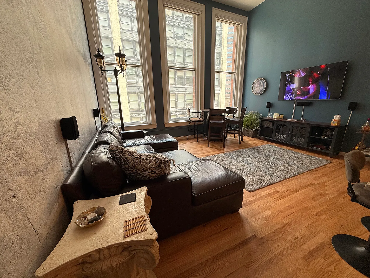 1555 California St — Photo 3