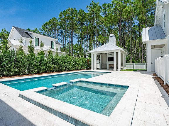 3rd image of 738 Medley St Lot 61