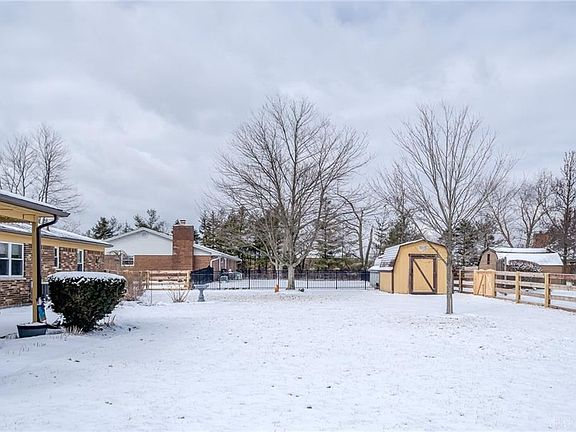 4th image of 3776 Fincastle Dr