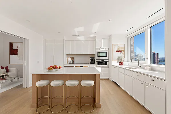 Kitchen, photo 1