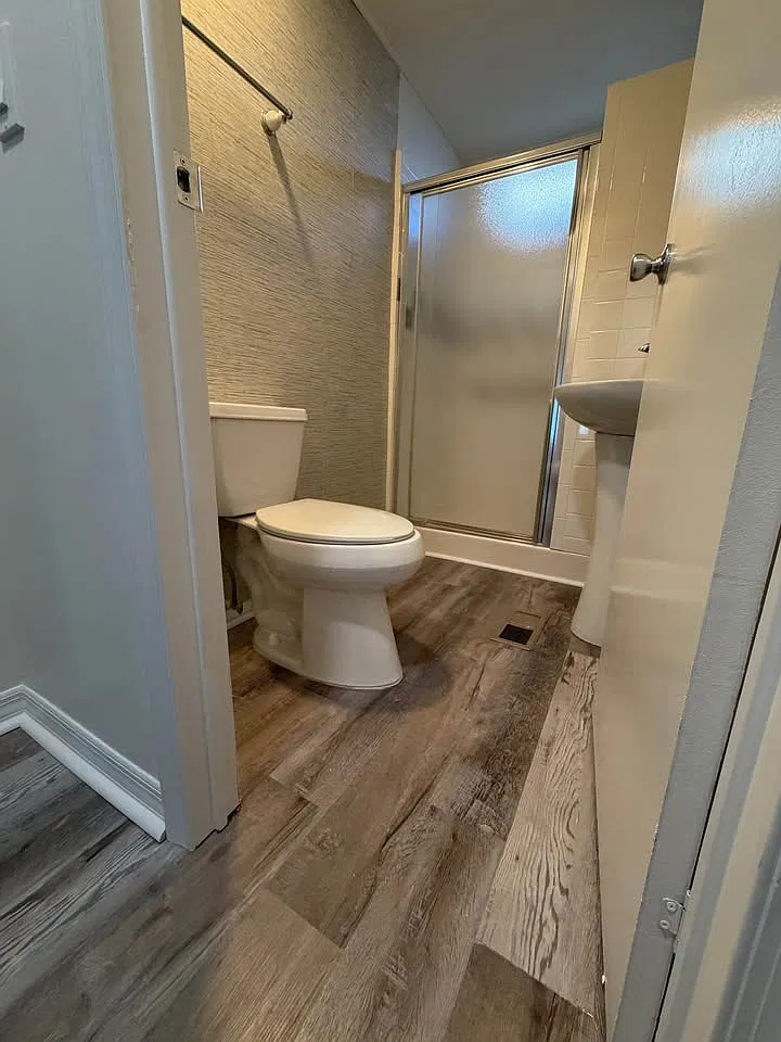 2 bed, 958 sqft, $1,600 — Photo 3