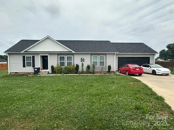 113 Grassland Dr, Mooresville, NC 28115