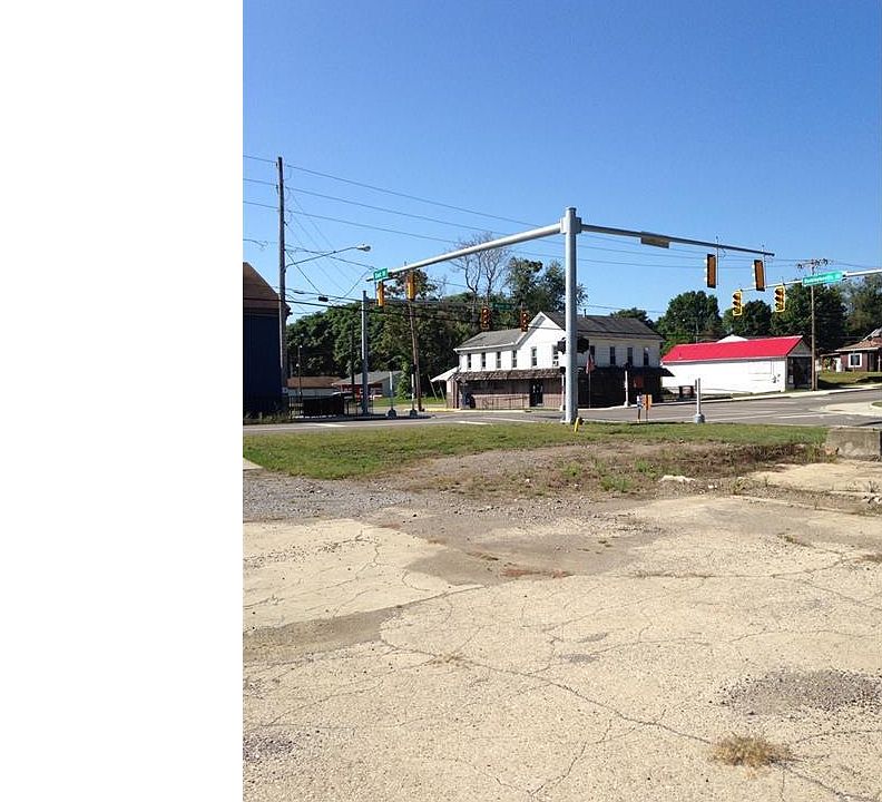 1st image of 200 W Main St #220