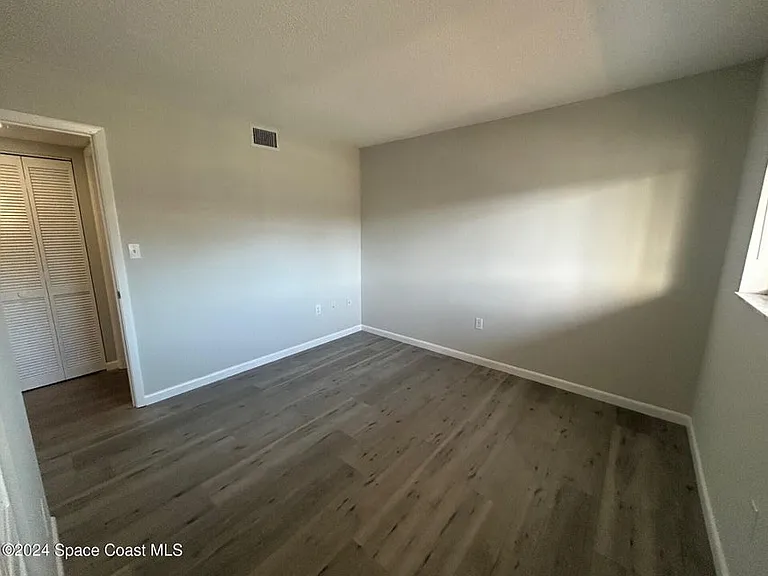 205 Palmetto Ave #301 — Photo 4