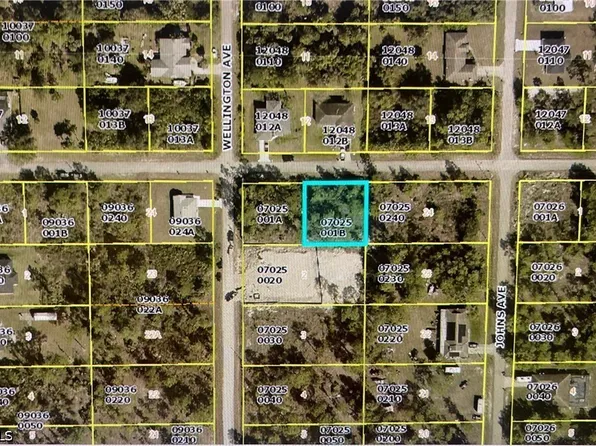 3502 E 3rd St, Lehigh Acres, FL 33936