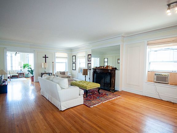 3rd image of 1205 E Madison Park APT 3