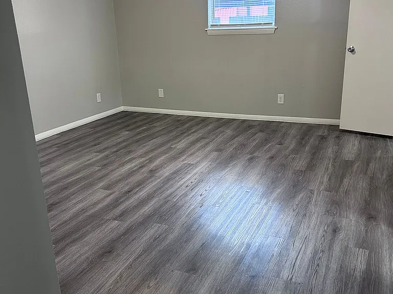 McIntyre Apartments — Photo 42