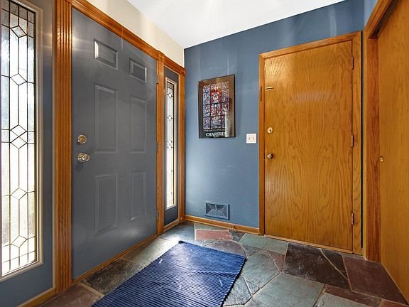 4th image of 12628 Parkwood Dr
