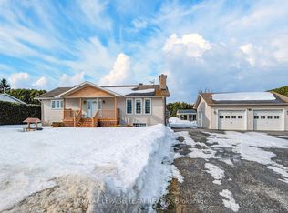 955 Lacroix Rd, Clarence Rockland, ON K0A 2A0