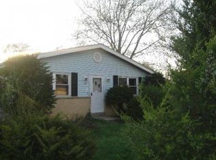 510 S Hickory St, Mundelein, IL 60060