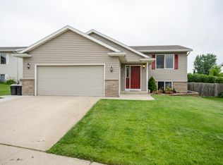 5543 51st St NW, Rochester, MN 55901