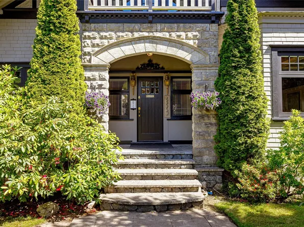 875 Richmond Ave, Victoria, BC V8S 3Z2