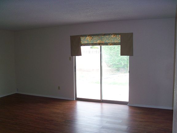 4th image of 2200 Oregon Ave