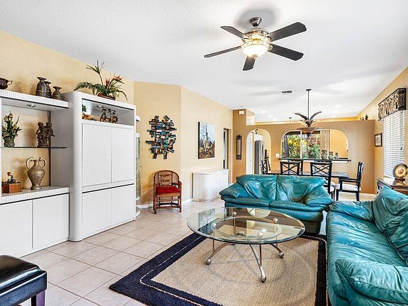 4th image of 8192 Brindisi Lane