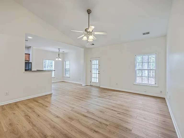 8518 Sentry Cir — Photo 6