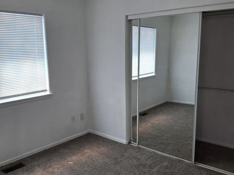 908 S Harmony Dr — Photo 12