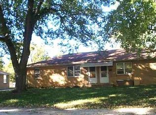 1607 SW Moore St, Blue Springs, MO 64015