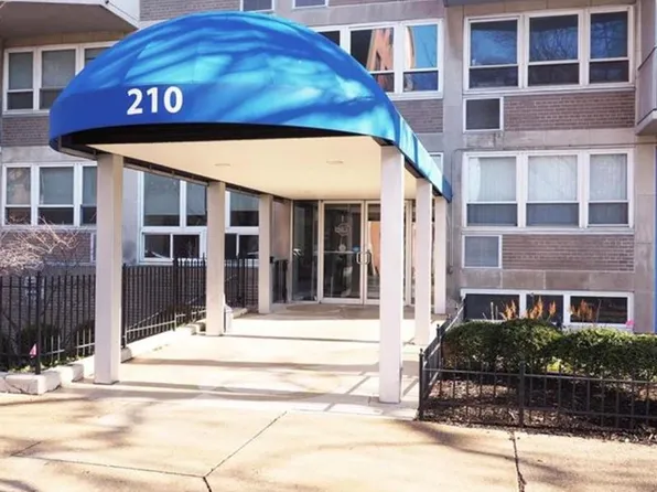 210 N 17th St Unit 405, Saint Louis, MO 63103