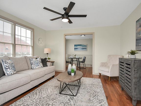 2nd image of 1024 47th St