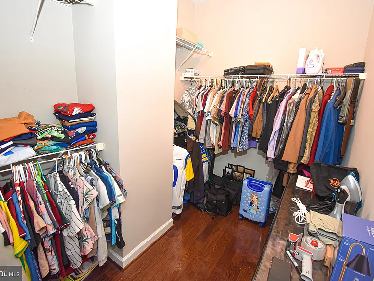 21268 Park Grove Ter — Photo 36