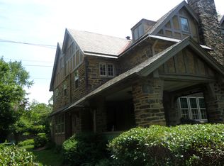 7203 Charlton St, Philadelphia, PA 19119