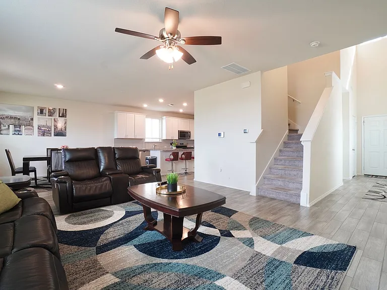 11112 Mestengo Dr — Photo 7
