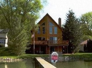 9498 Silverside Dr, South Lyon, MI