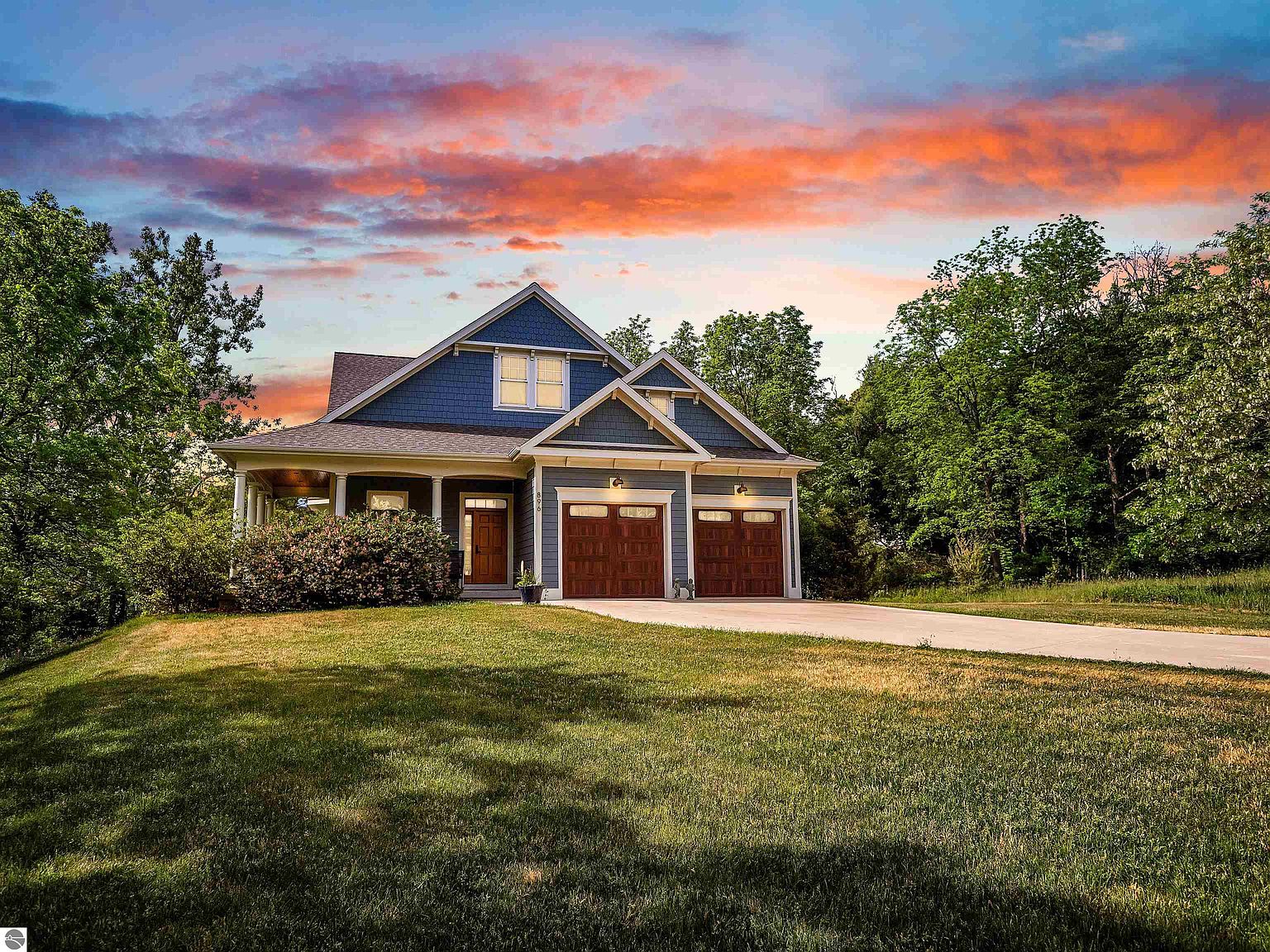 896 Incochee Woods Dr, Traverse City, MI 49684 | Zillow