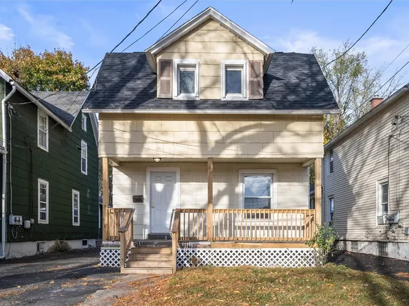 121 E Chestnut St, East Rochester, NY 14445