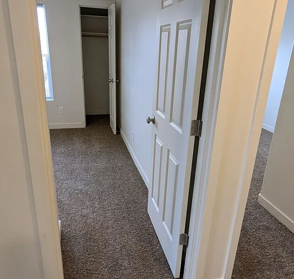 Halsey East Townhomes — Photo 150