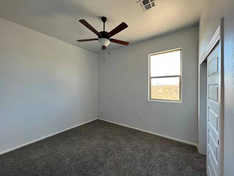 1376 Lenox Ave — Photo 8