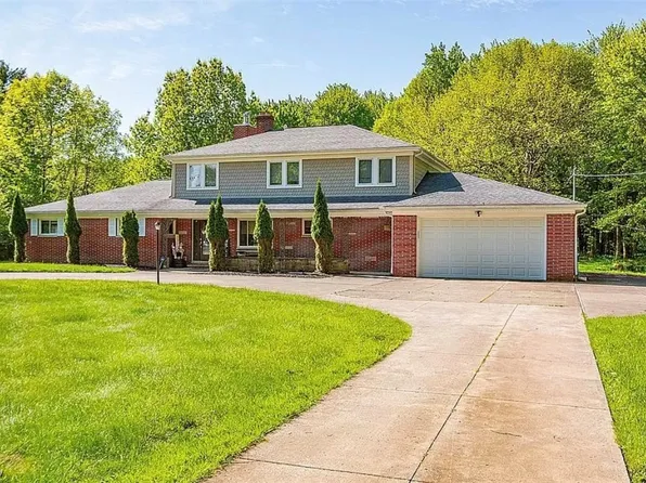28540 Harvard Rd, Beachwood, OH 44122