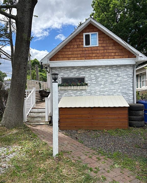 1st image of 1-1A Rose Ln