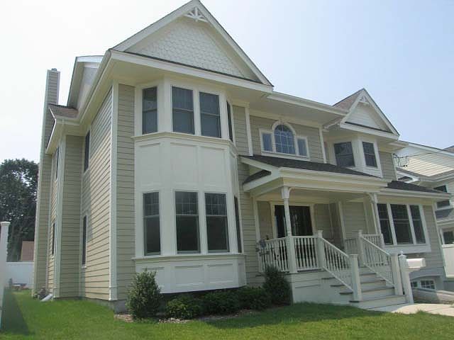 2nd image of 40 Burtis Ave