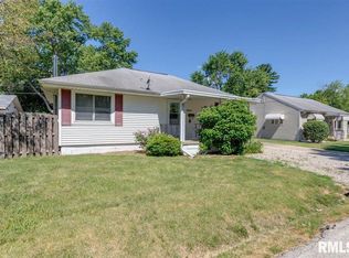 3005 S 3rd St, Southern View, IL 62703