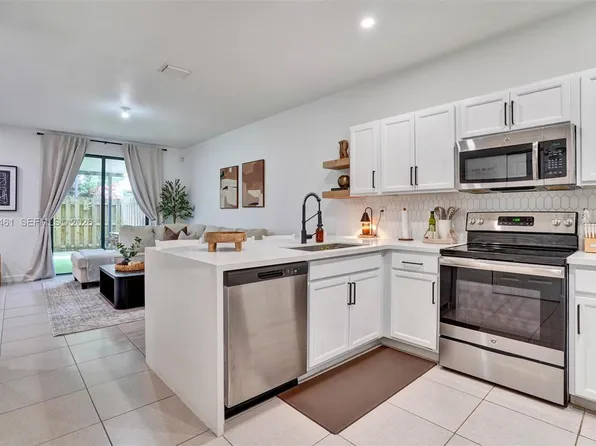25341 SW 115th Ct, Homestead, FL 33032