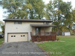 293 Happy Valley Ln, Parkersburg, WV 26104