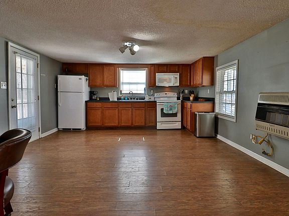 5th image of 103 Chisholm Lake Rd