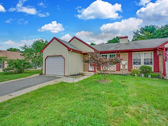 2nd image of 25A Birchwood Dr #50