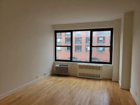 Rented by Corcoran | media 40