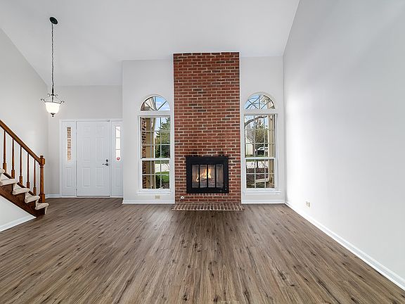 2nd image of 4063 Newport Ln #5-3
